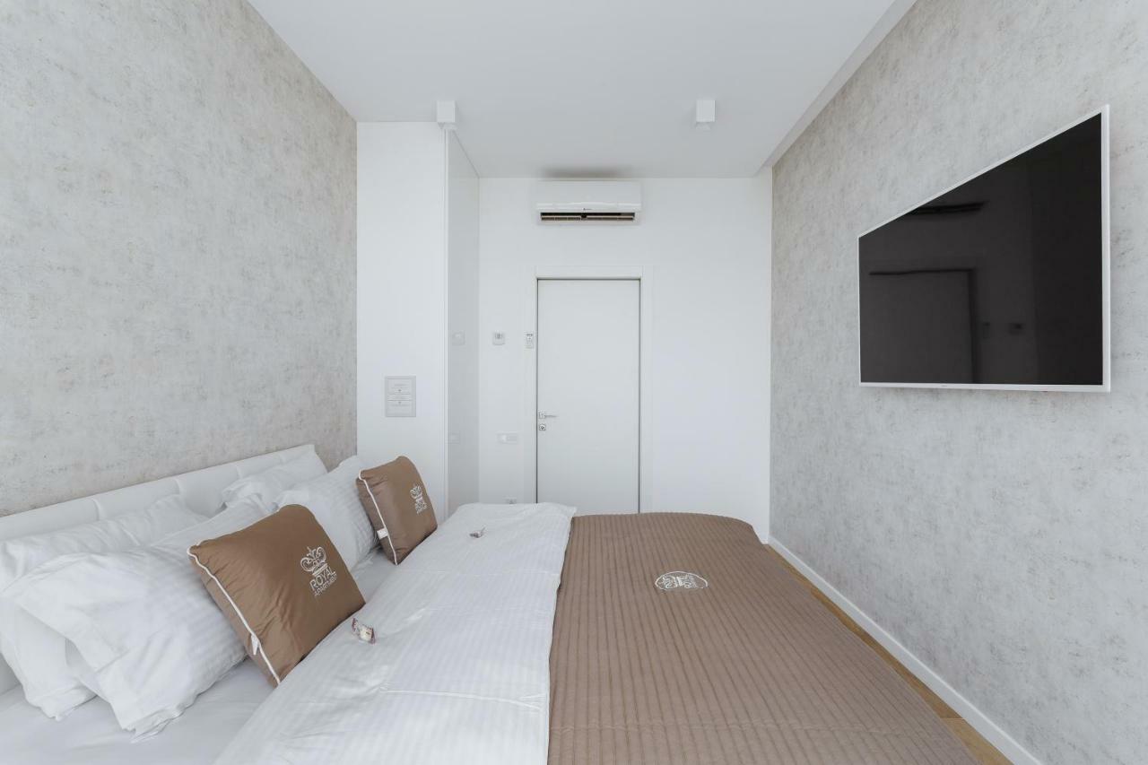 Royal Apartment Одеса Екстериор снимка